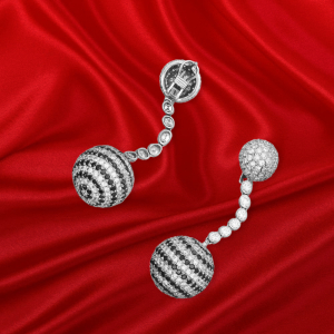 Серьги из белого золота, с бриллиантами